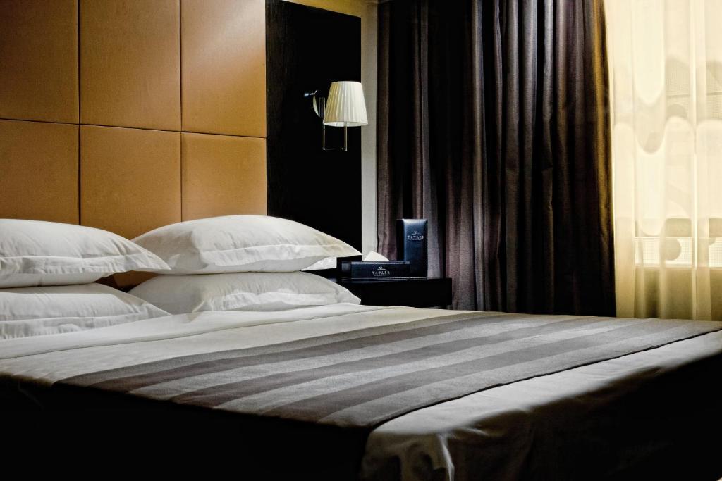 Voyage Hotel كاراغاندي الغرفة الصورة